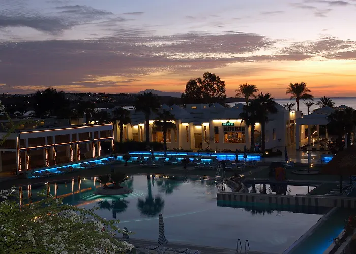 Resort Maritim Jolie & Casino 5*