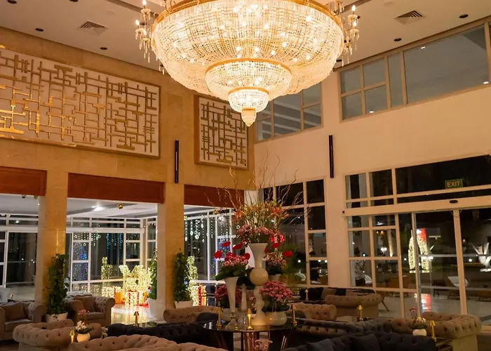Maritim Jolie & Casino Resort